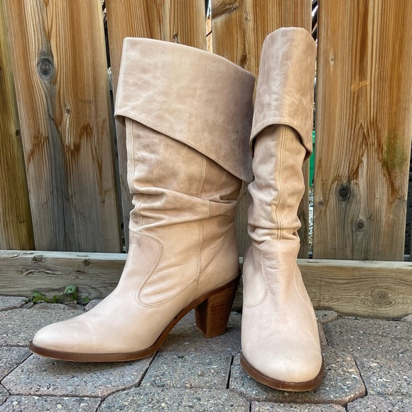 Sixty Seven women cream leather made in Spain slouchy heeled boots. Size 40. Use - Picture 5 of 11